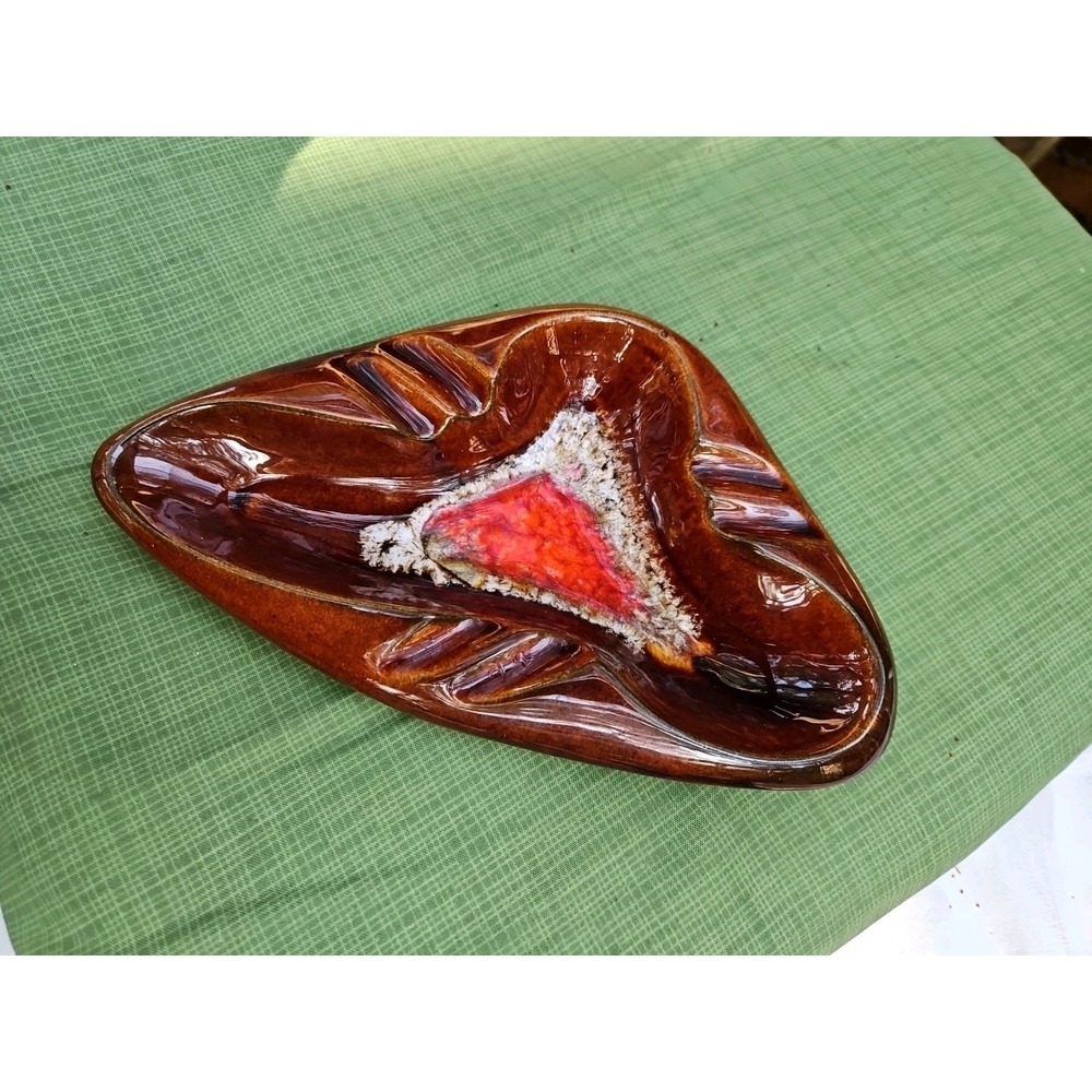Vintage‎ MCM Atomic Boomerang Ashtray ORANGE Brown Triangle Art Pottery